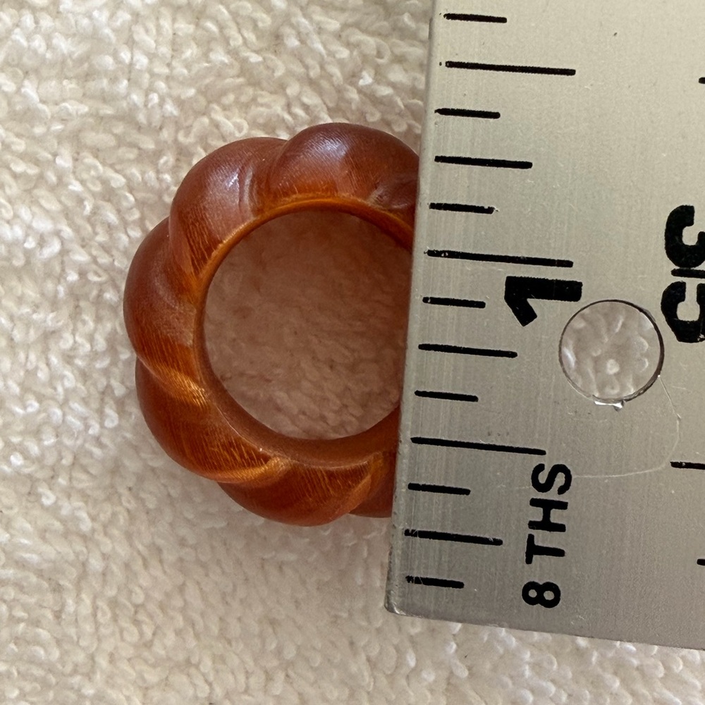 Carved Amber-Tone Swirl Ring - Picture 6 of 8
